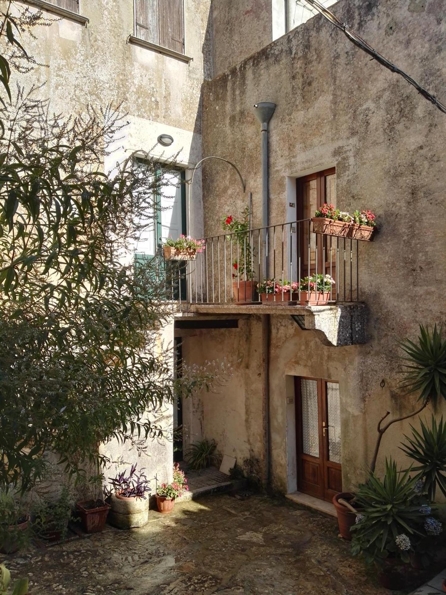Appartamenti Liberty Erice Exterior foto