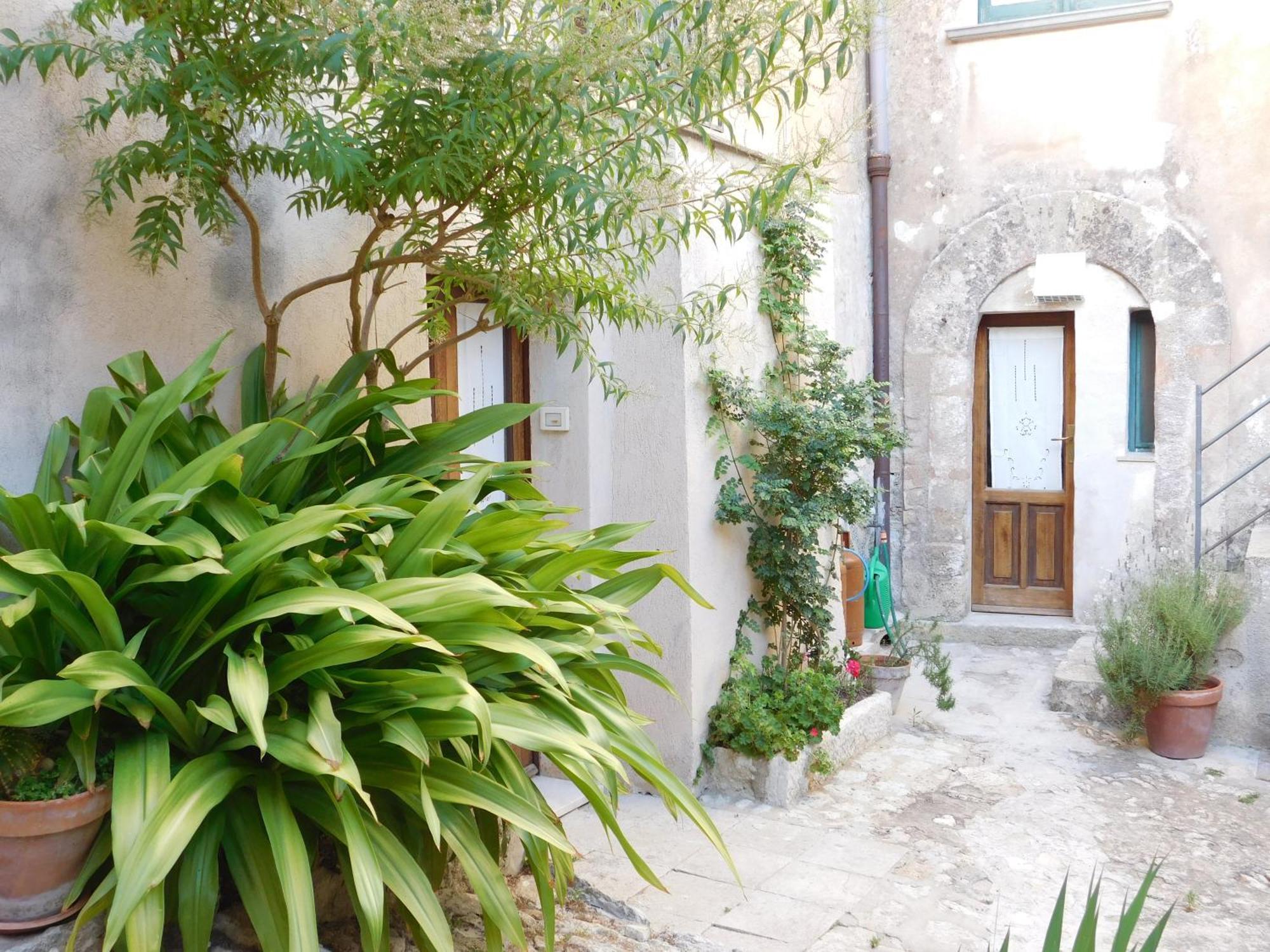 Appartamenti Liberty Erice Exterior foto