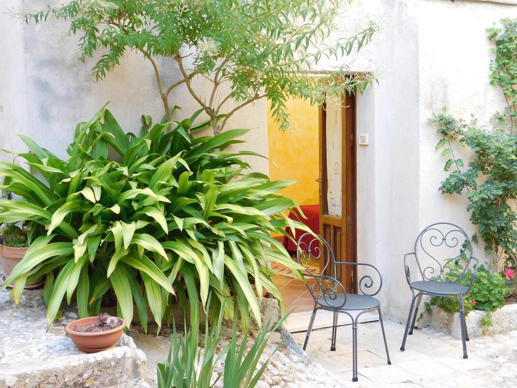 Appartamenti Liberty Erice Exterior foto