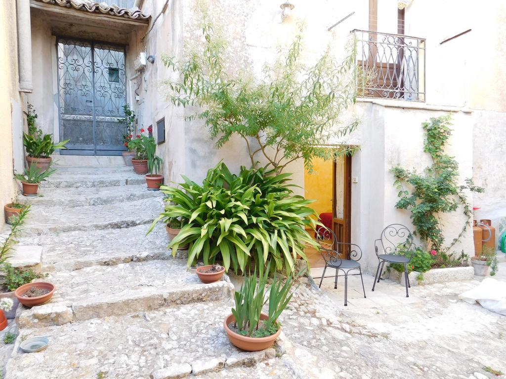 Appartamenti Liberty Erice Exterior foto